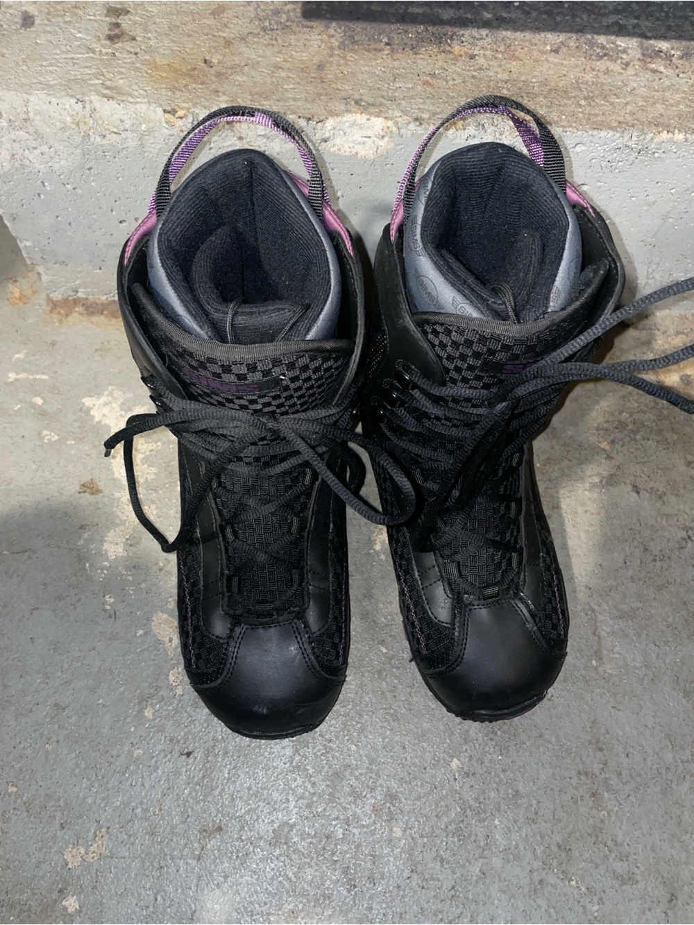 Sims Black Lace-Up Snowboard Boots with Purple Accents